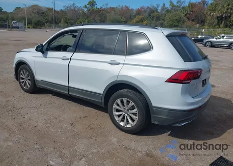 2018 Volkswagen Tiguan 2.0T S z USA, uszkodzony, nr VIN 3VV0B7AX0JM058334